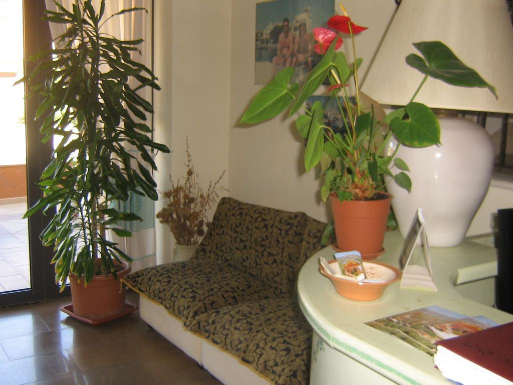 Hotel Maxim Olbia Kültér fotó