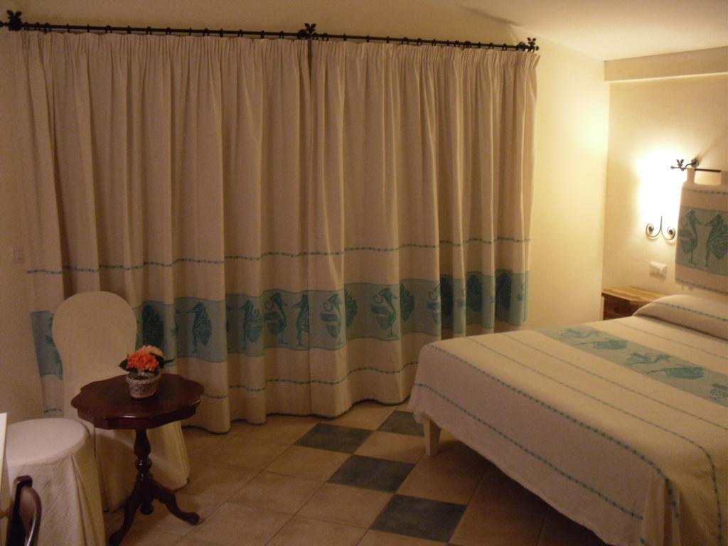 Hotel Maxim Olbia Kültér fotó