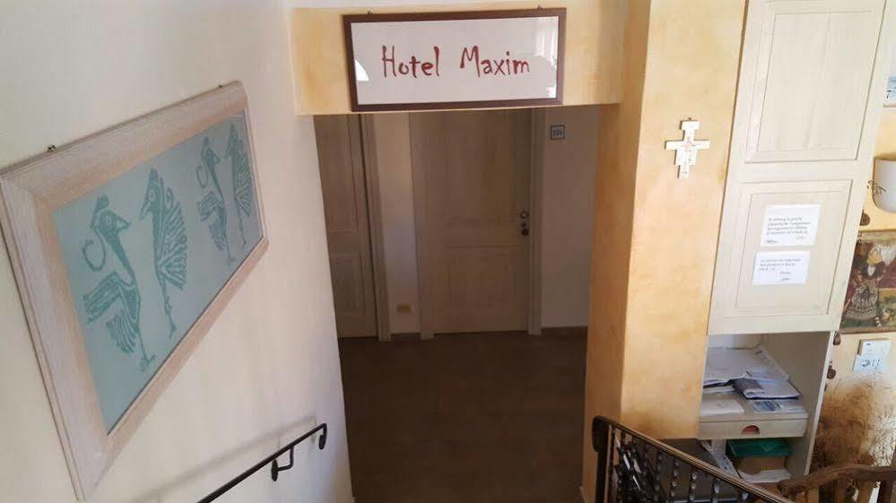 Hotel Maxim Olbia Kültér fotó